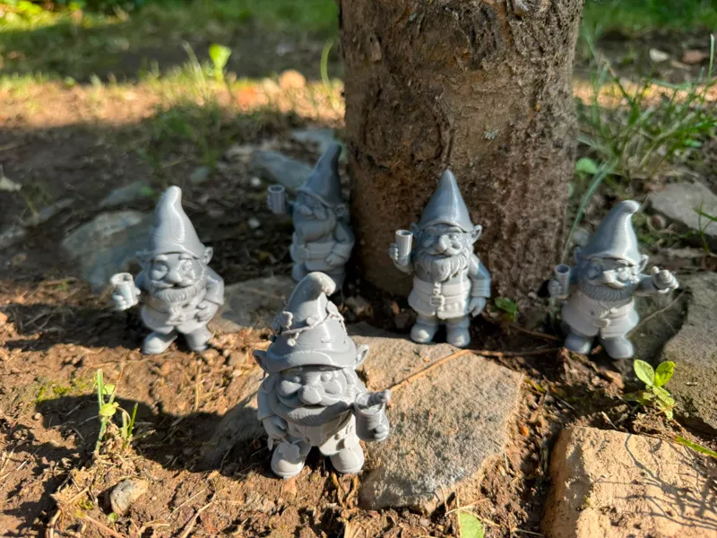 Garden dwarves and gnomes got drunk