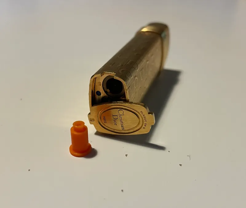 Dior lighter gas adapter