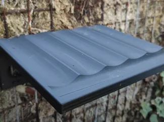 Gutter roof