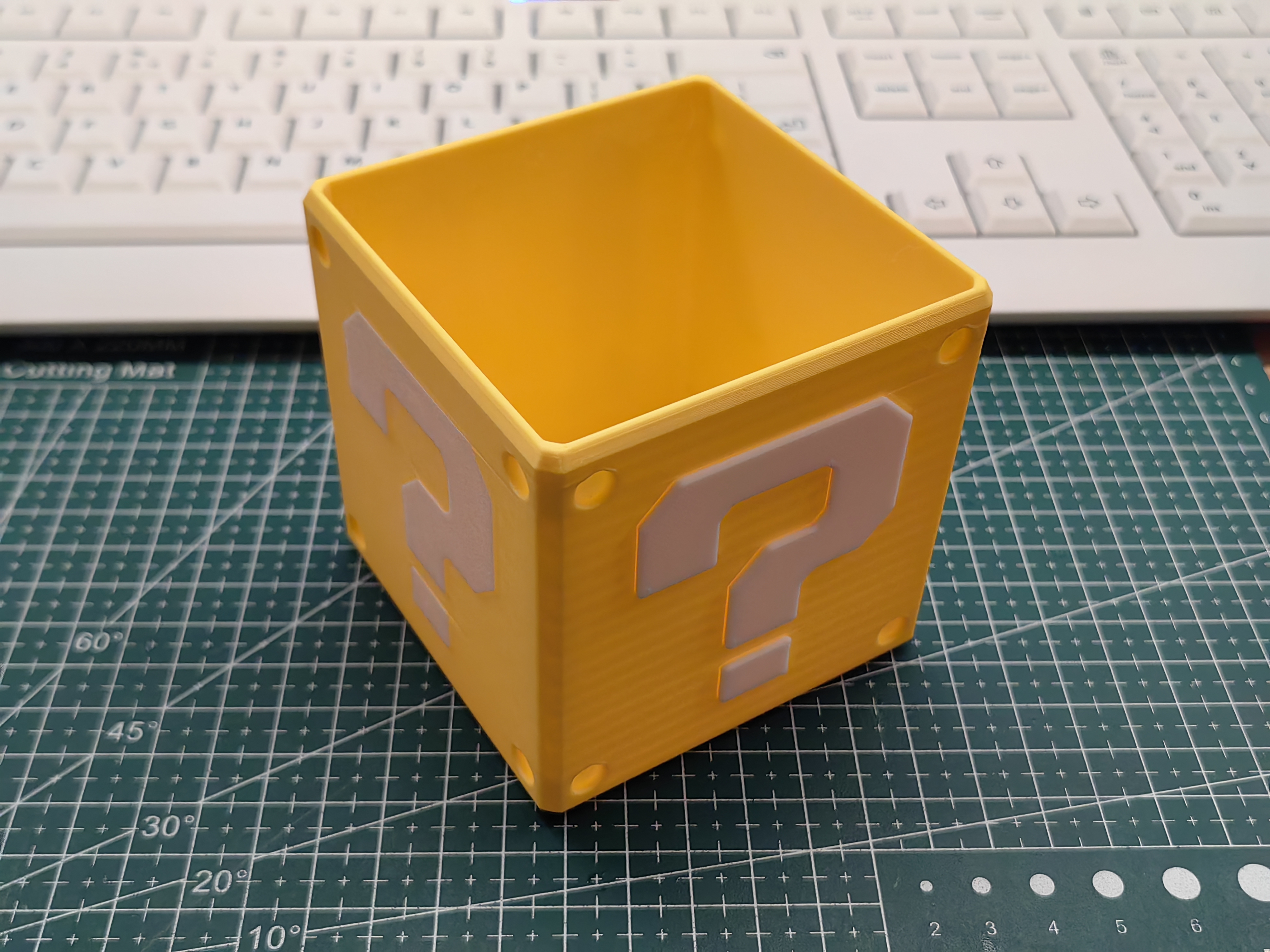 Miniatura 8 do modelo 3D 马里奥砖块收纳盒 - 洞洞板款