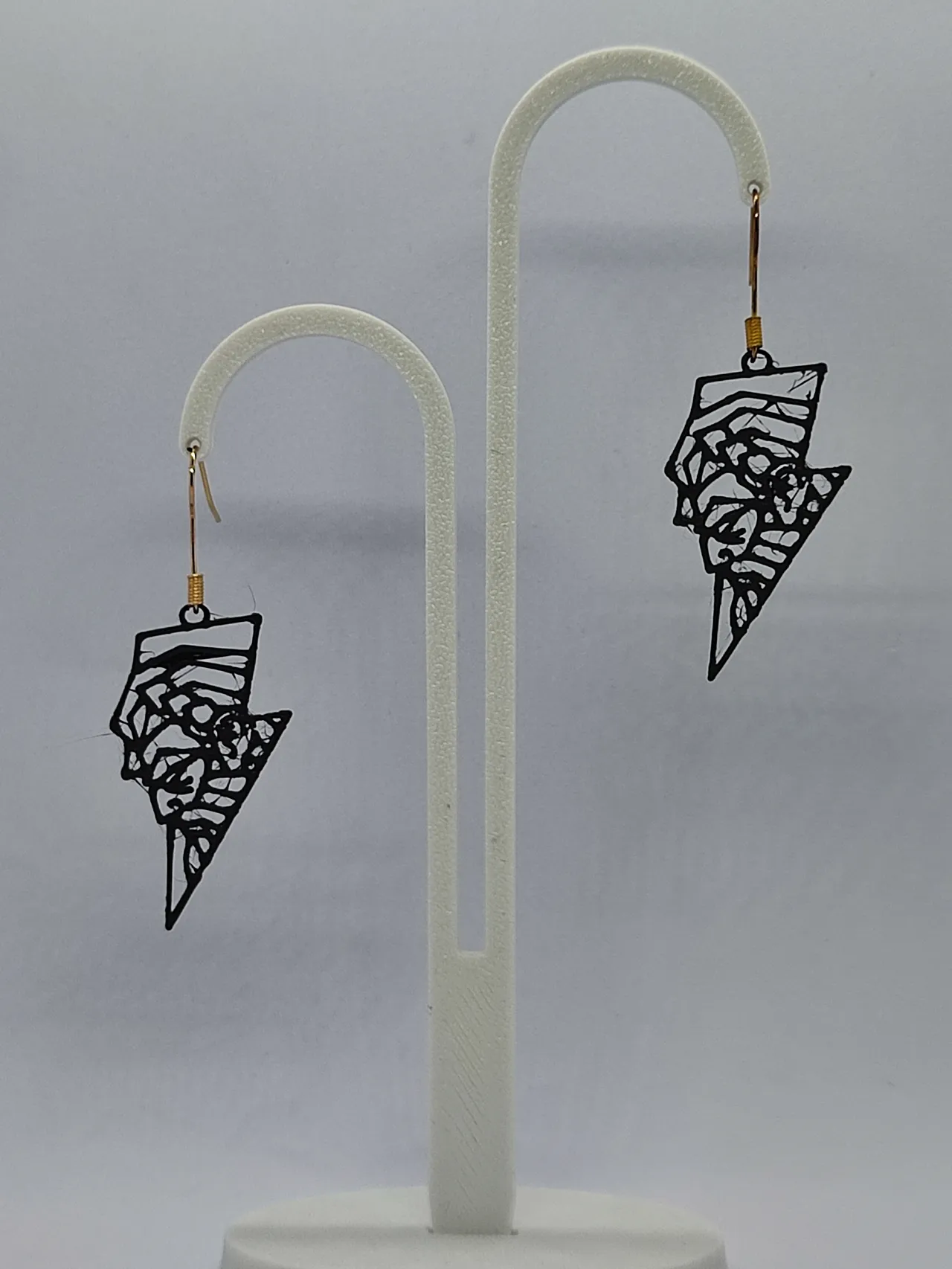 Aretes Voltaje Geométrico view 3