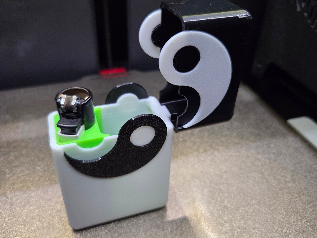 Cigarette box with Clipper lighter holder-Yin yang