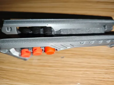 Angled Quick Grip (NERF bullet capacitable 3)