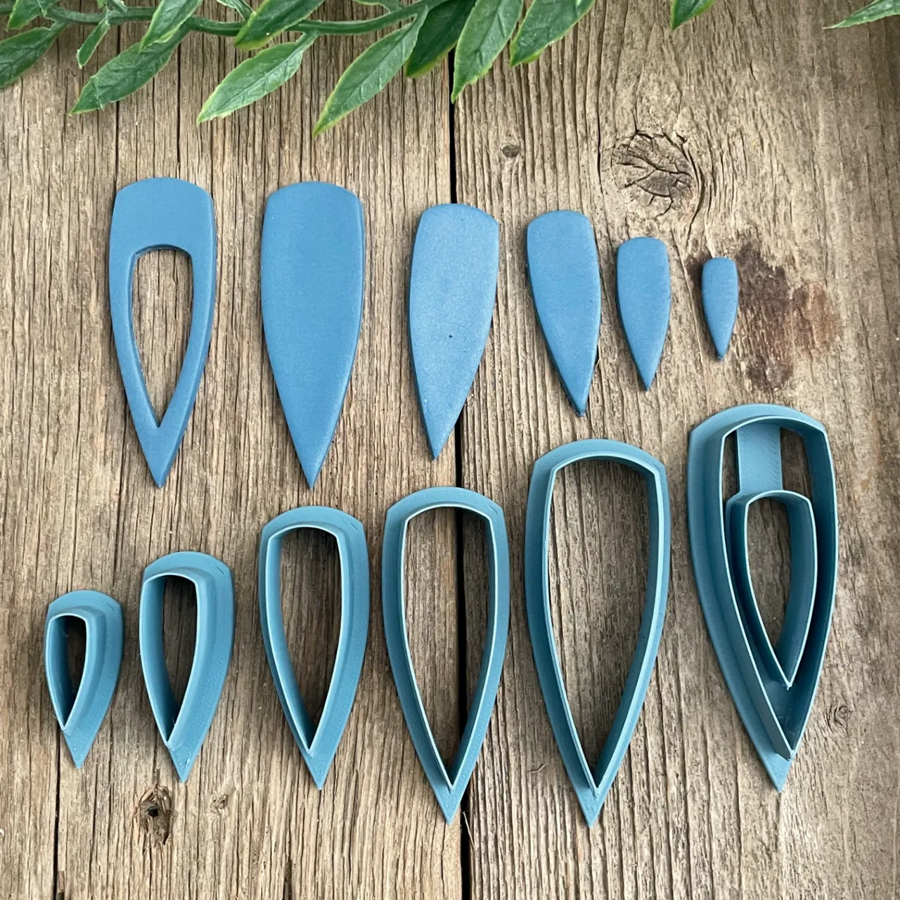 Skinny Sharp Shard Earring Cutter view 2