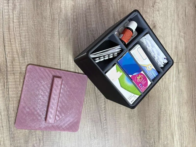 Travel pharmacy box