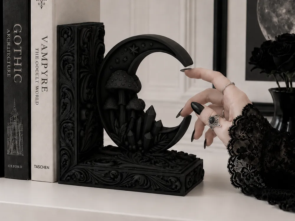 Estante o repisa: Goth Moon Mushroom Crystal gothic Bookend. Referencia del modelo original.