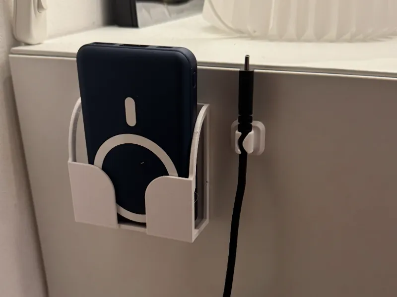 Powerbank wall holder slim