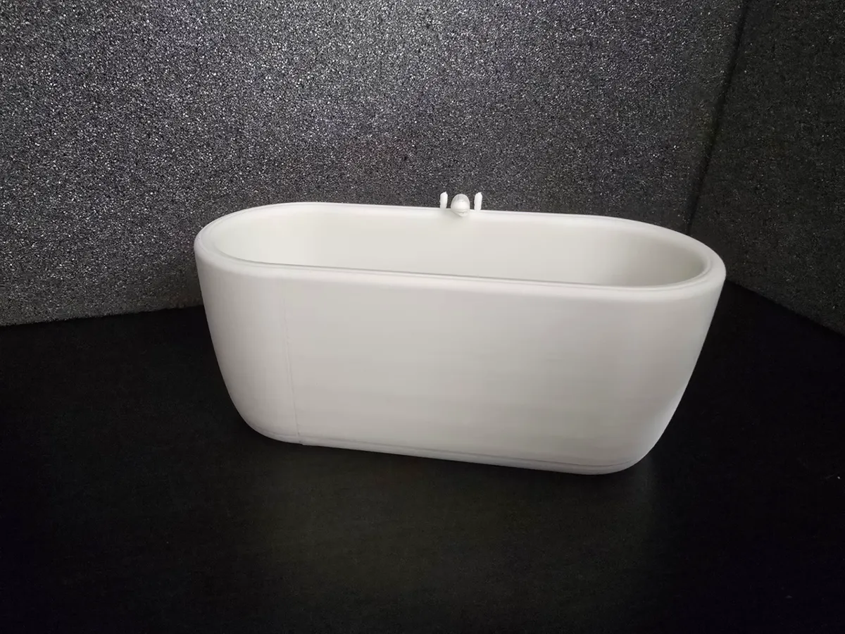 Baignoire de maison de poupée