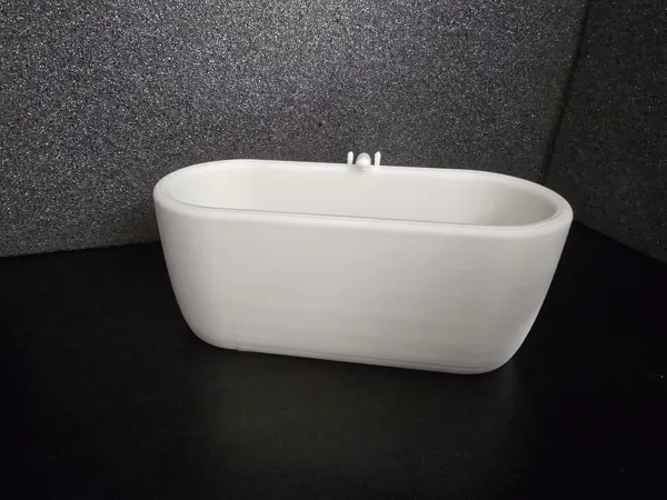Baignoire de maison de poupée