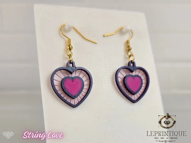 String Heart – Elegante Ohrringe mit Herz-Design