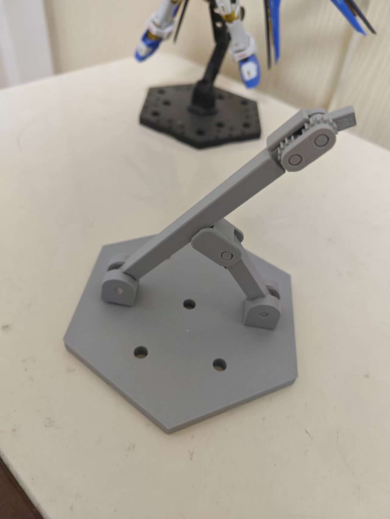 Miniatura 3 do modelo 3D 万代高达支架