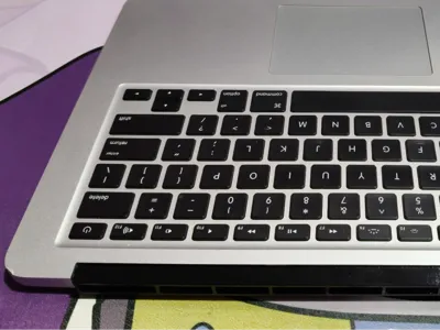 Headless Macbook Air A1466 Hinge-Cover