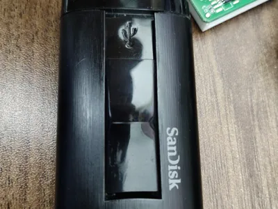 Sandisk Card Reader Case