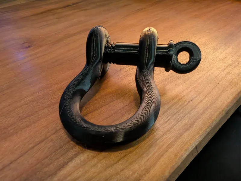 Giant screw pin and shackle