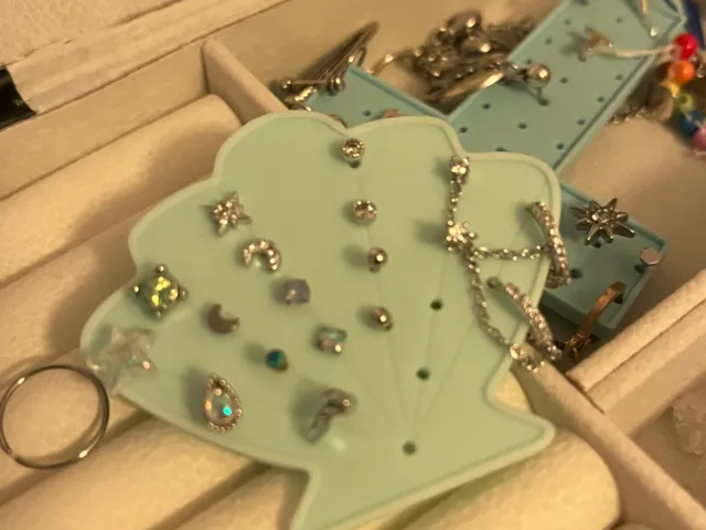 Shell Earring Holder