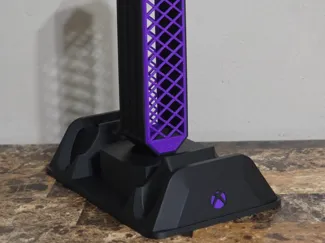 Dual controller and headset stand