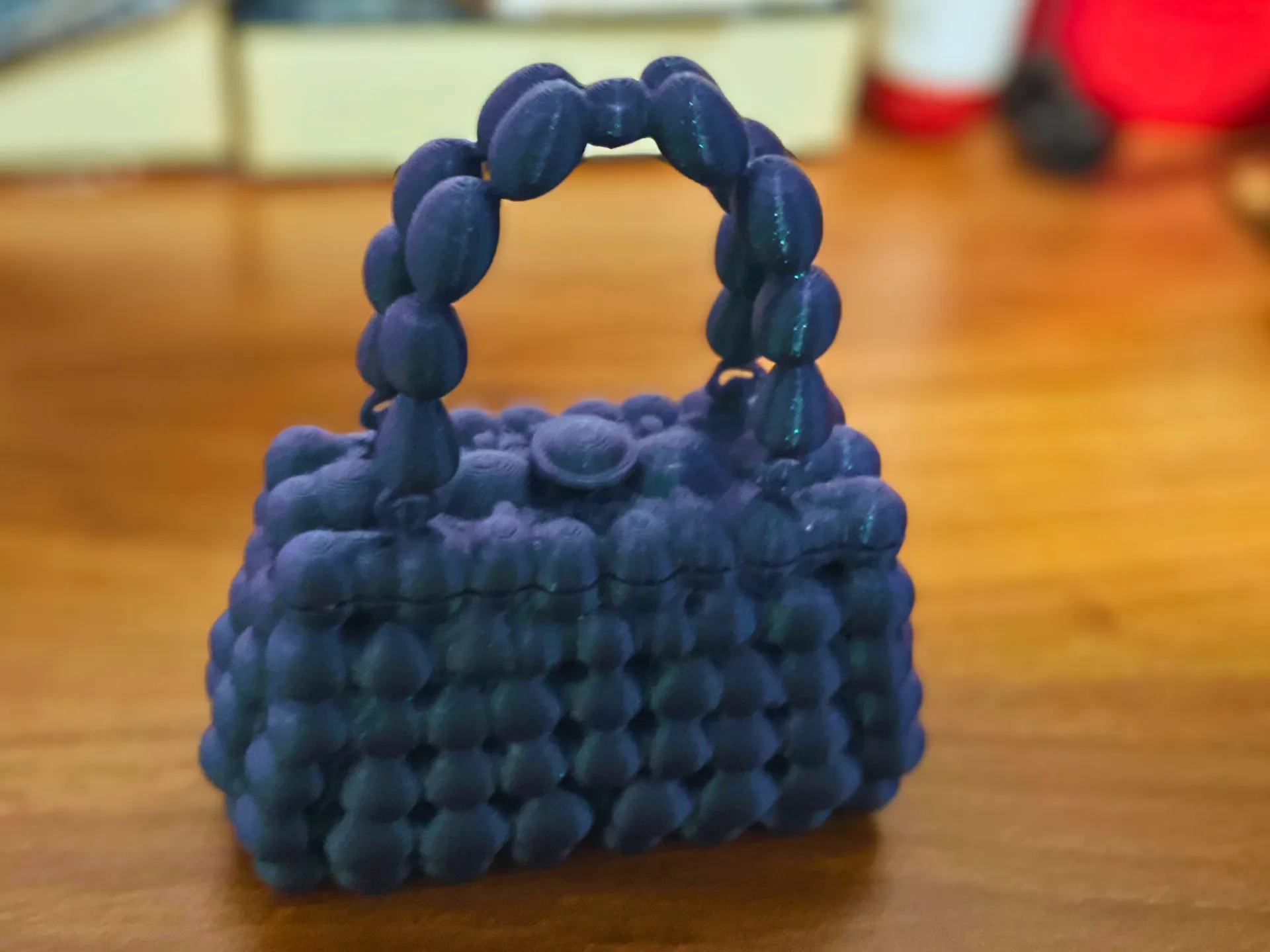 Miniatura 2 do modelo 3D 珍珠包包首饰盒 带盖首饰盒