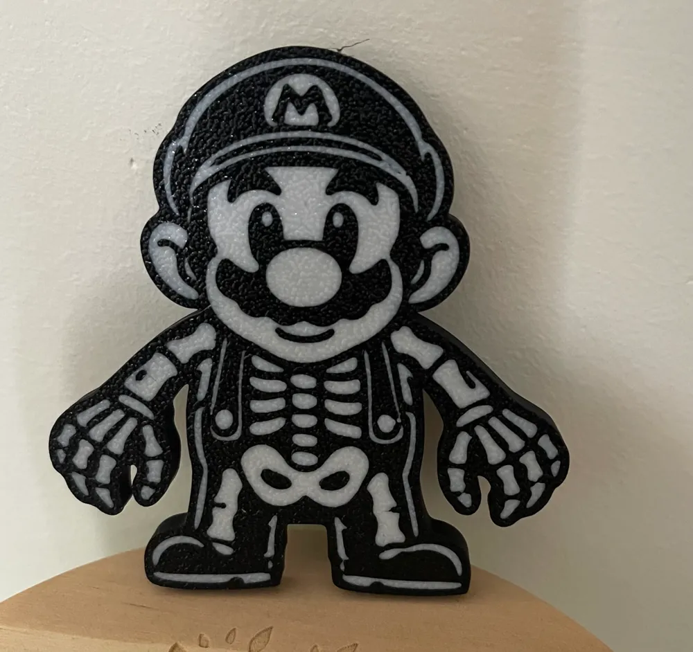 Mario Skeleton Halloween Decor by mOliveira - MakerWorld
