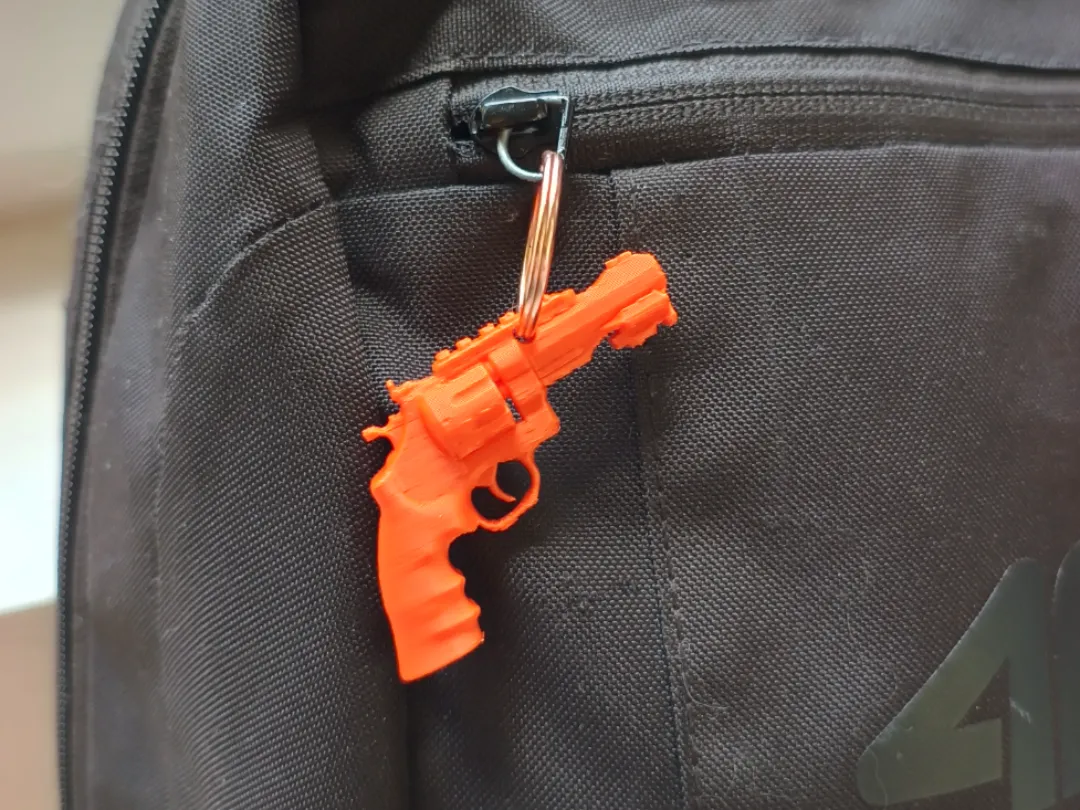 Porte-clés revolver R8 façon Counter-Strike