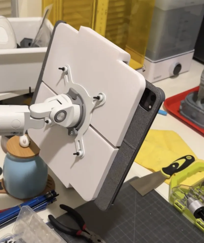 Ipad Pro 12.9" - VESA Mount 
