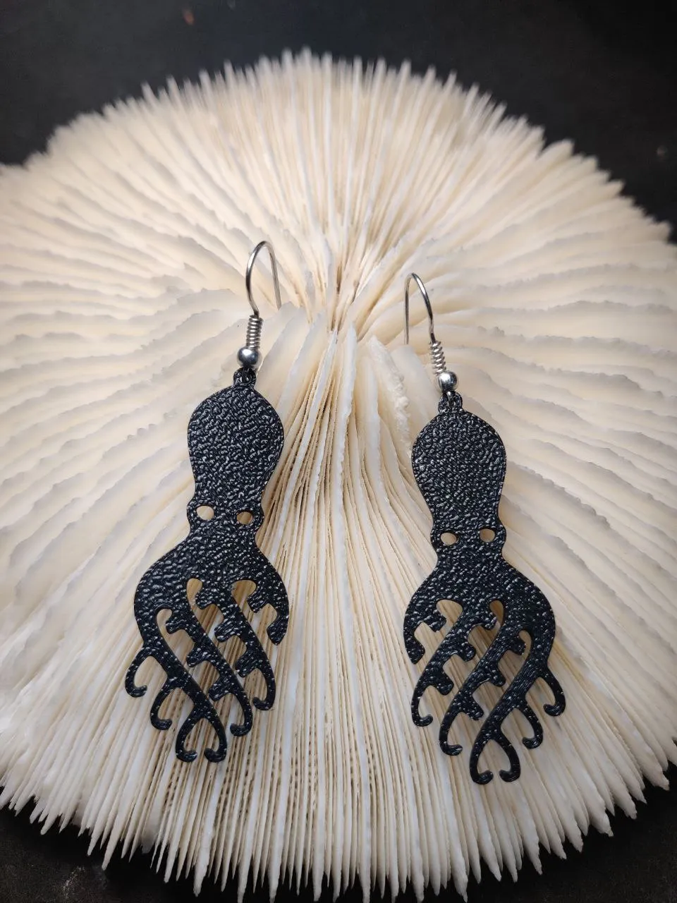 Krakenlite – OctoBlade Earring view 4