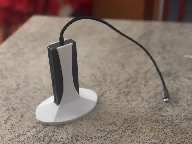 Vertical stand for UGREEN Revodok Pro 207 Hub USBC