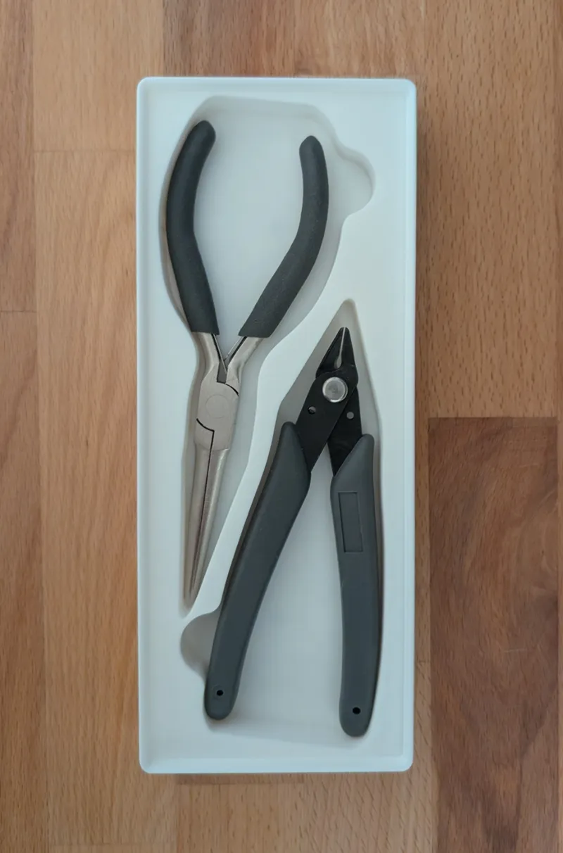 Gridfinity Pliers (long nose pliers + side cutter)