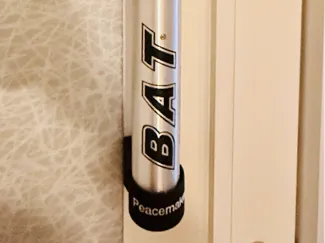 Baseball Schläger Wandhalter "Peacemaker"