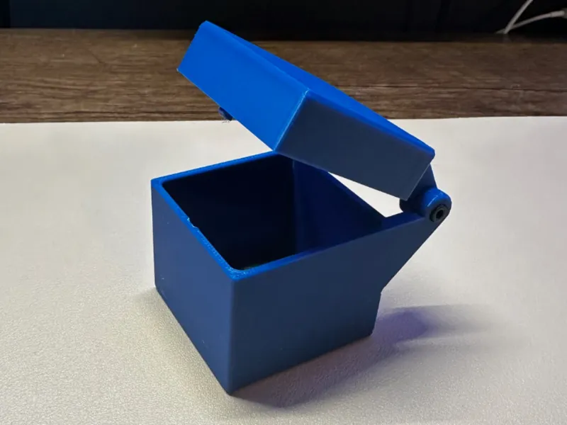 Snap Lid Box with strong hinge