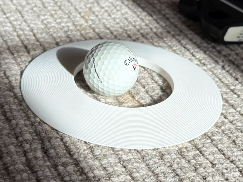 Simple Golf Putting Hole