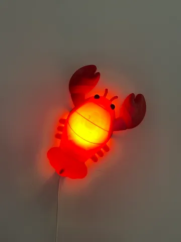 Accesorio de iluminación decorativa: Lobster Lamp - IKEA Blavingad lamp — vista de referencia 2