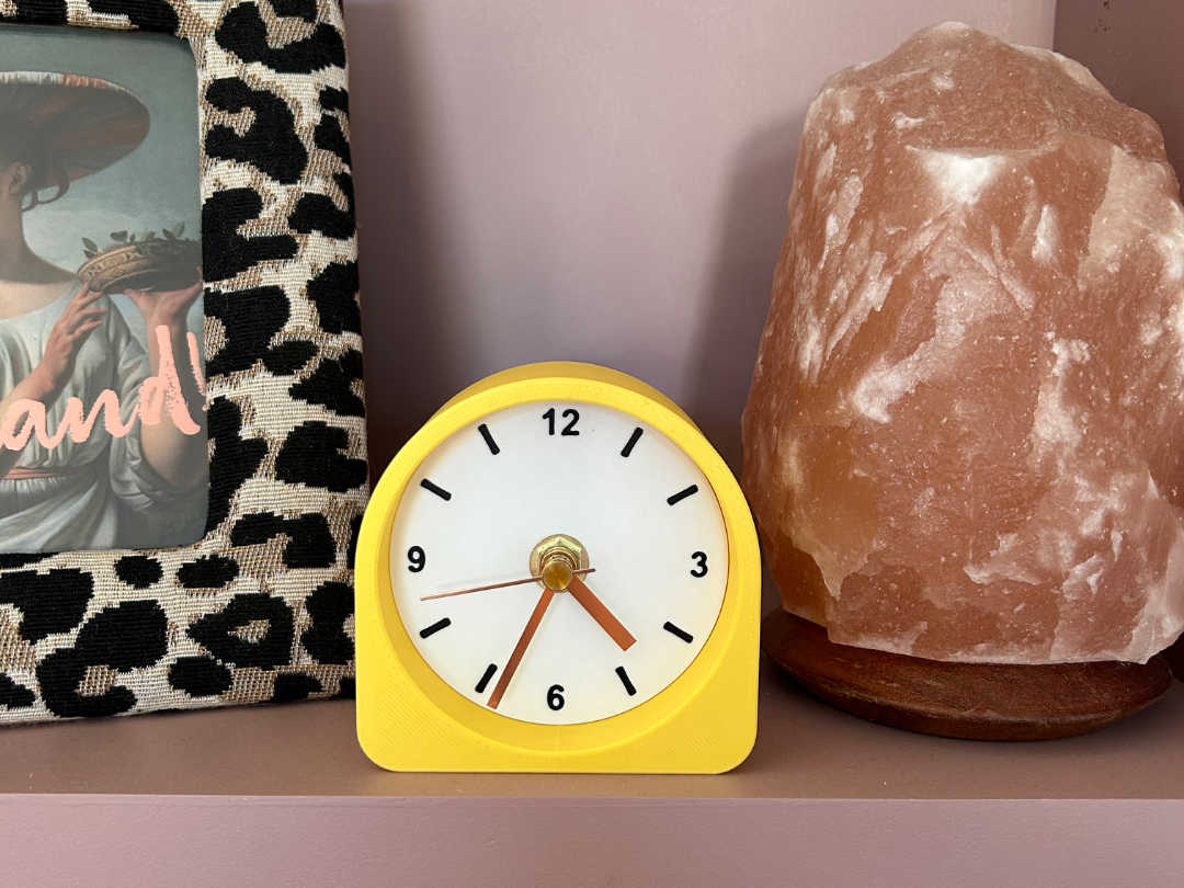 Retro Modern Desk Clock