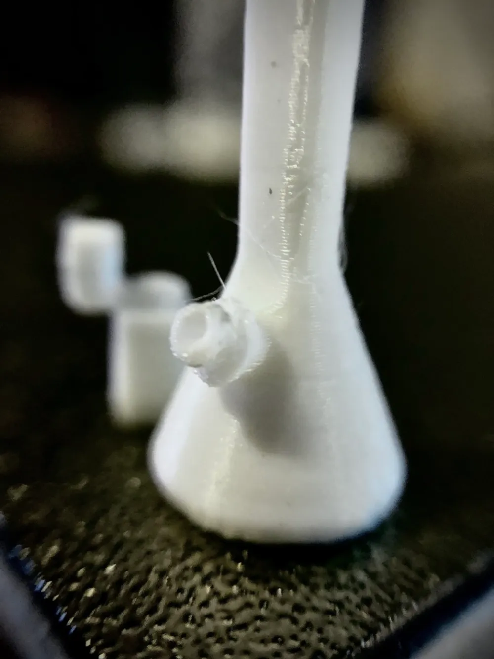 Dummy 13 Bong and Lighter - Free 3D Print Model - MakerWorld