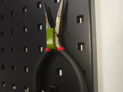 1.7mm Extra Thick Square Hole Pegboard Rotary Locking Hook