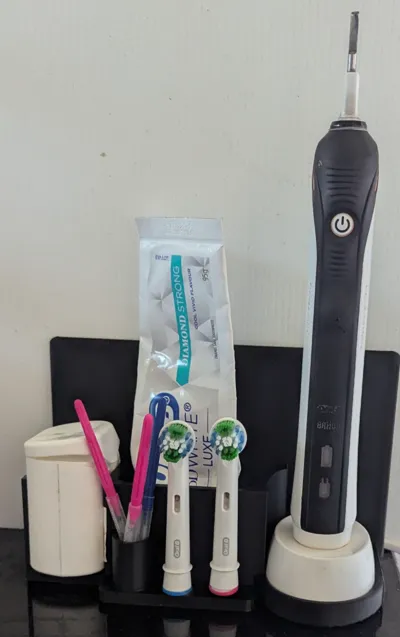 Oral-B Brush and Charger Caddy