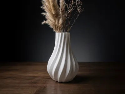 Elegant Twisted Vase – Minimalist Decor