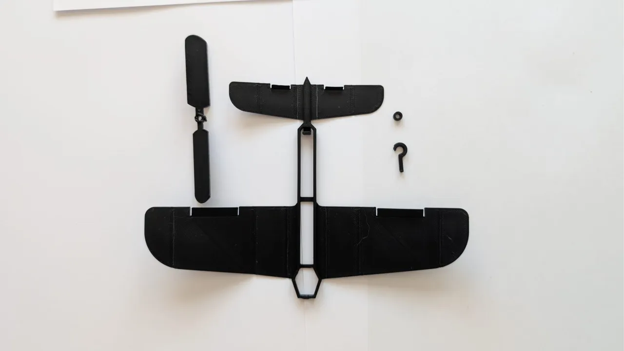 Rubber Band Powered Plane – Adjustable Wings view 3