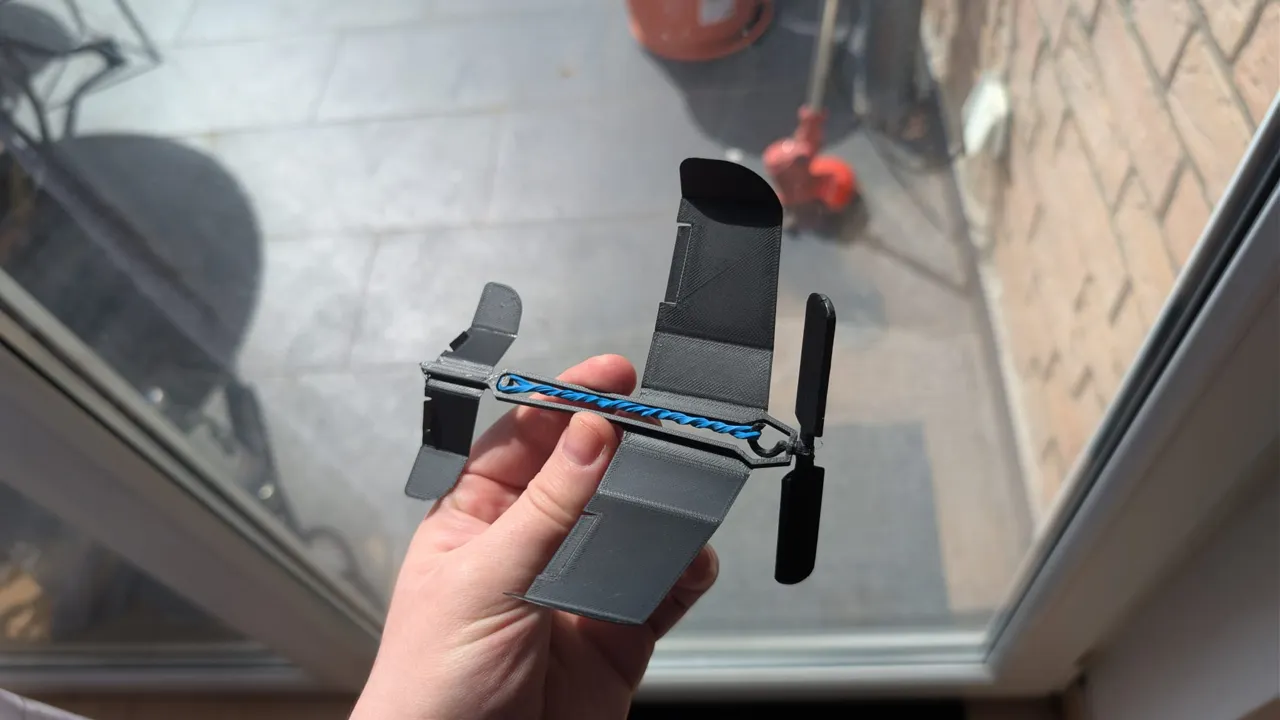 Rubber Band Powered Plane – Adjustable Wings view 4