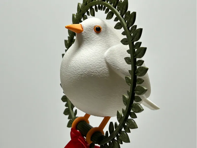 Holiday Wreath to be use with the Fluffy Birds 