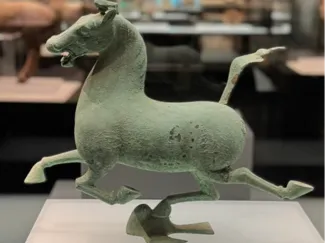 The Flying Horse of Gansu （马踏飞燕）