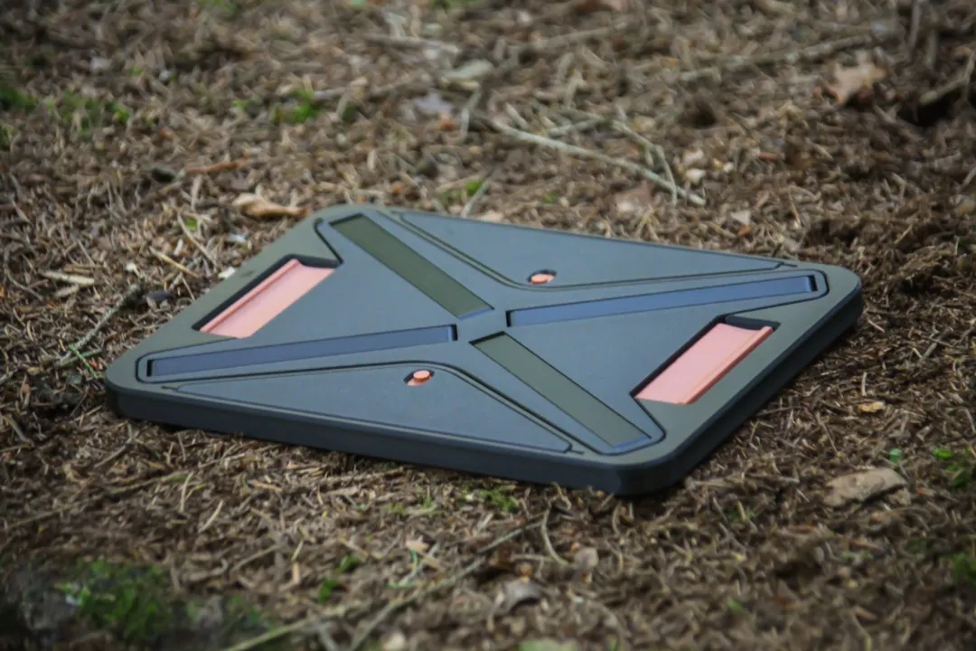 Universal terrain adjustable table V2 view 4
