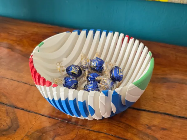 https://makerworld.bblmw.com/makerworld/model/USc36a89b1c6d532/design/cbe19b918525dc29.jpg