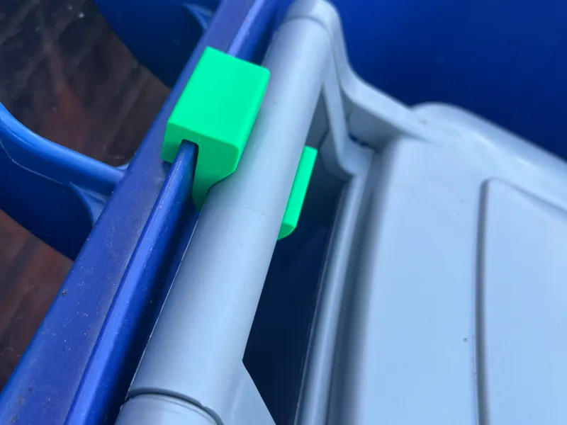 Food Waste Recycling Bin Storage Hook