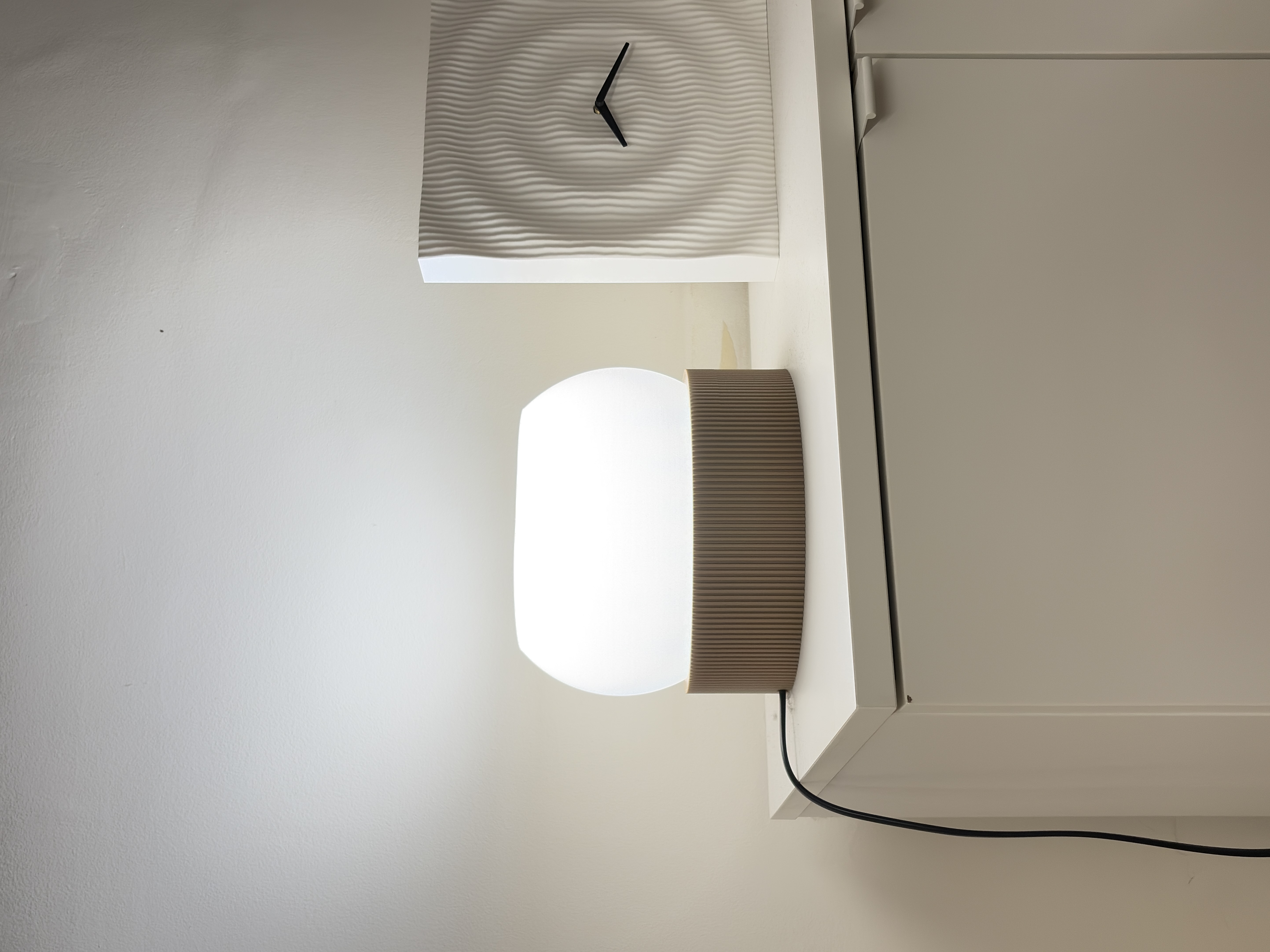 Miniatura 2 do modelo 3D Fluted Horizon Lamp