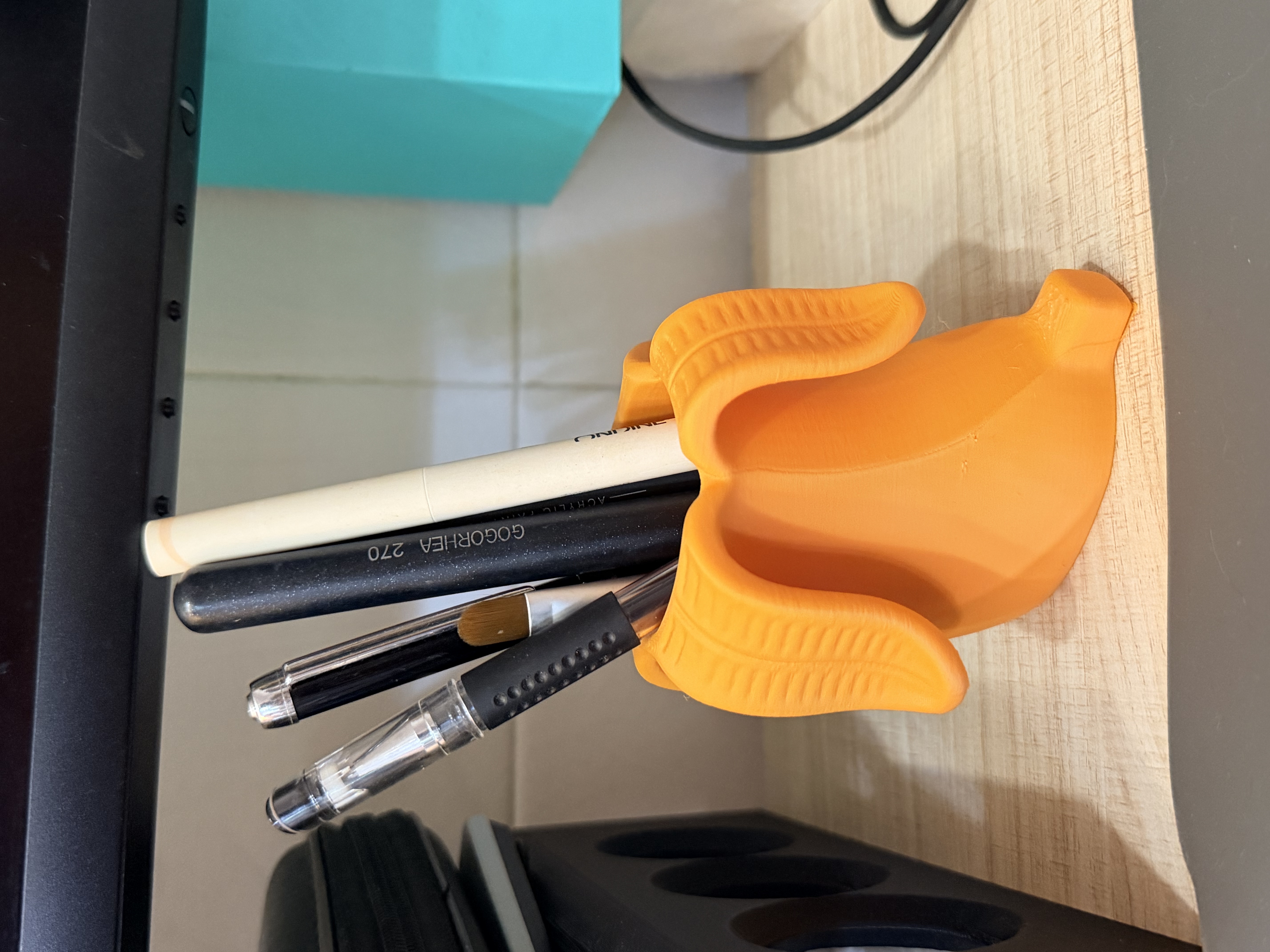 Miniatura 1 do modelo 3D 香蕉造型容器