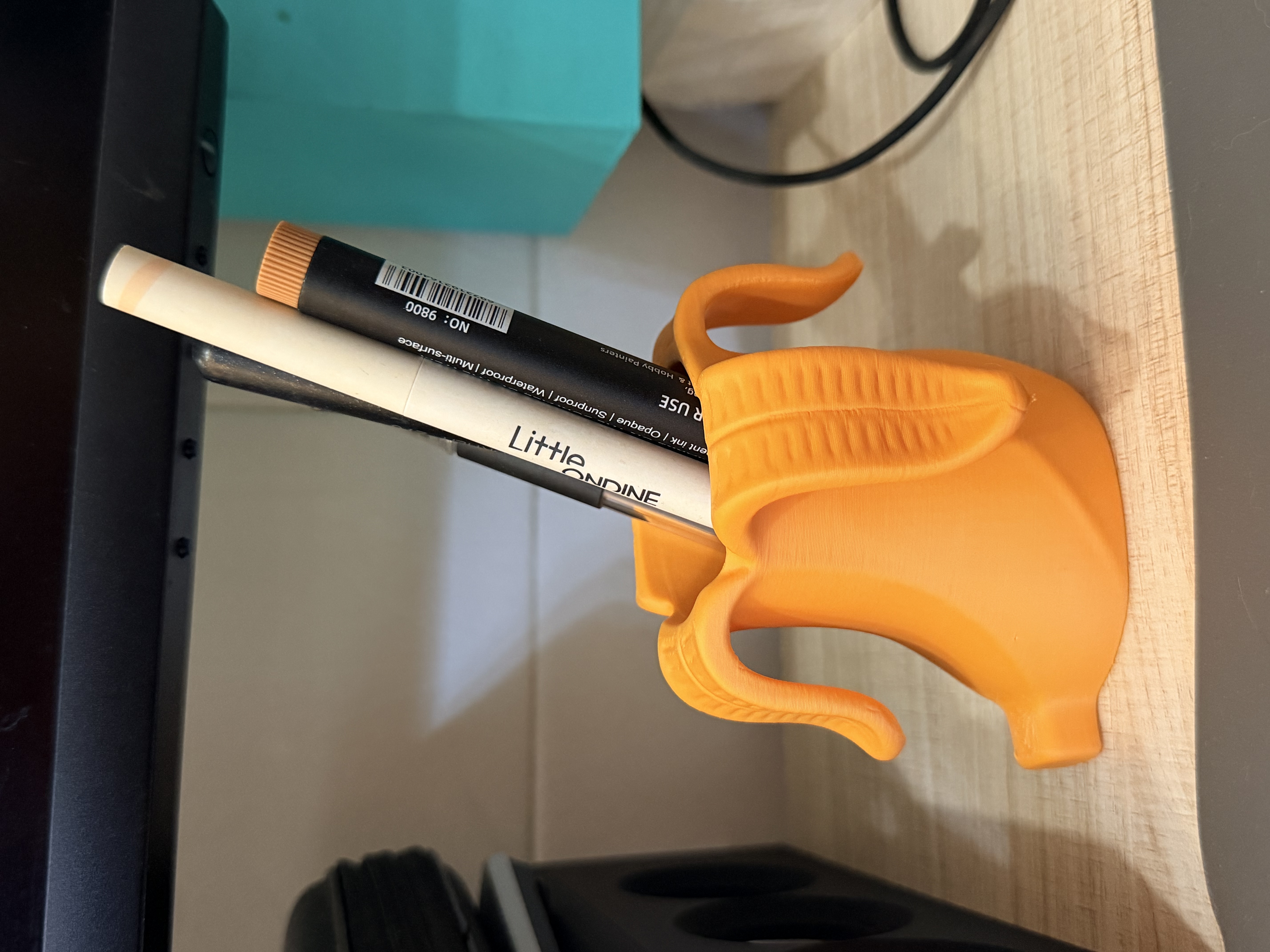 Miniatura 2 do modelo 3D 香蕉造型容器