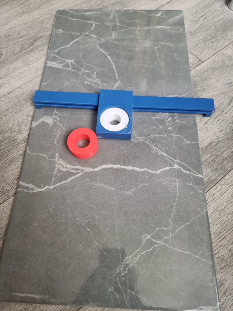 Diamond tile drill holder