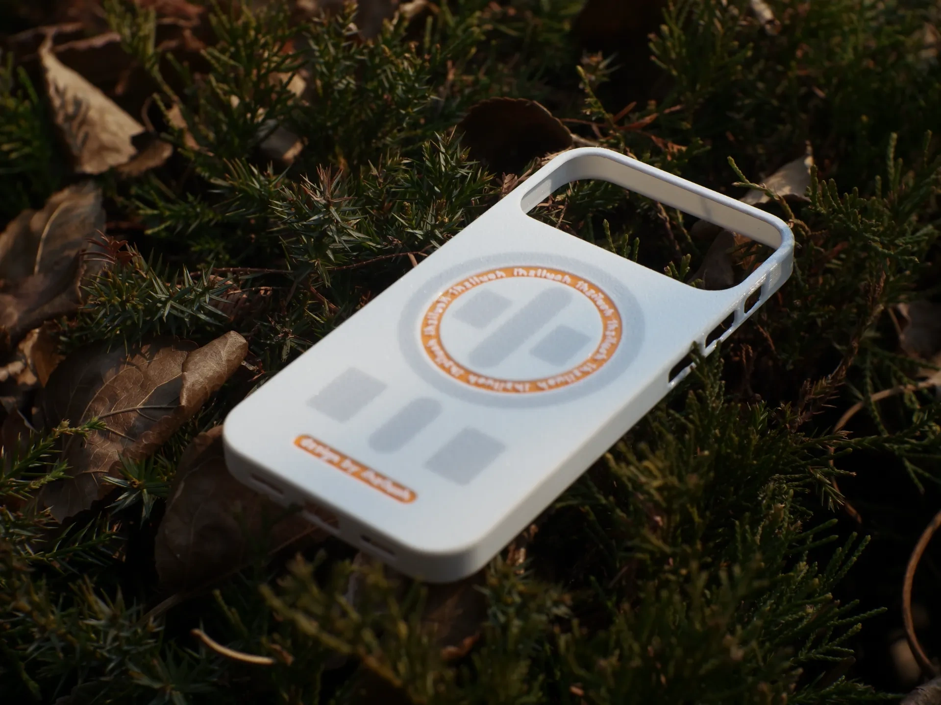 Miniatura 2 do modelo 3D iPhone  SIM卡+卡针+TF卡收纳  超薄1mm 磁吸手机壳
