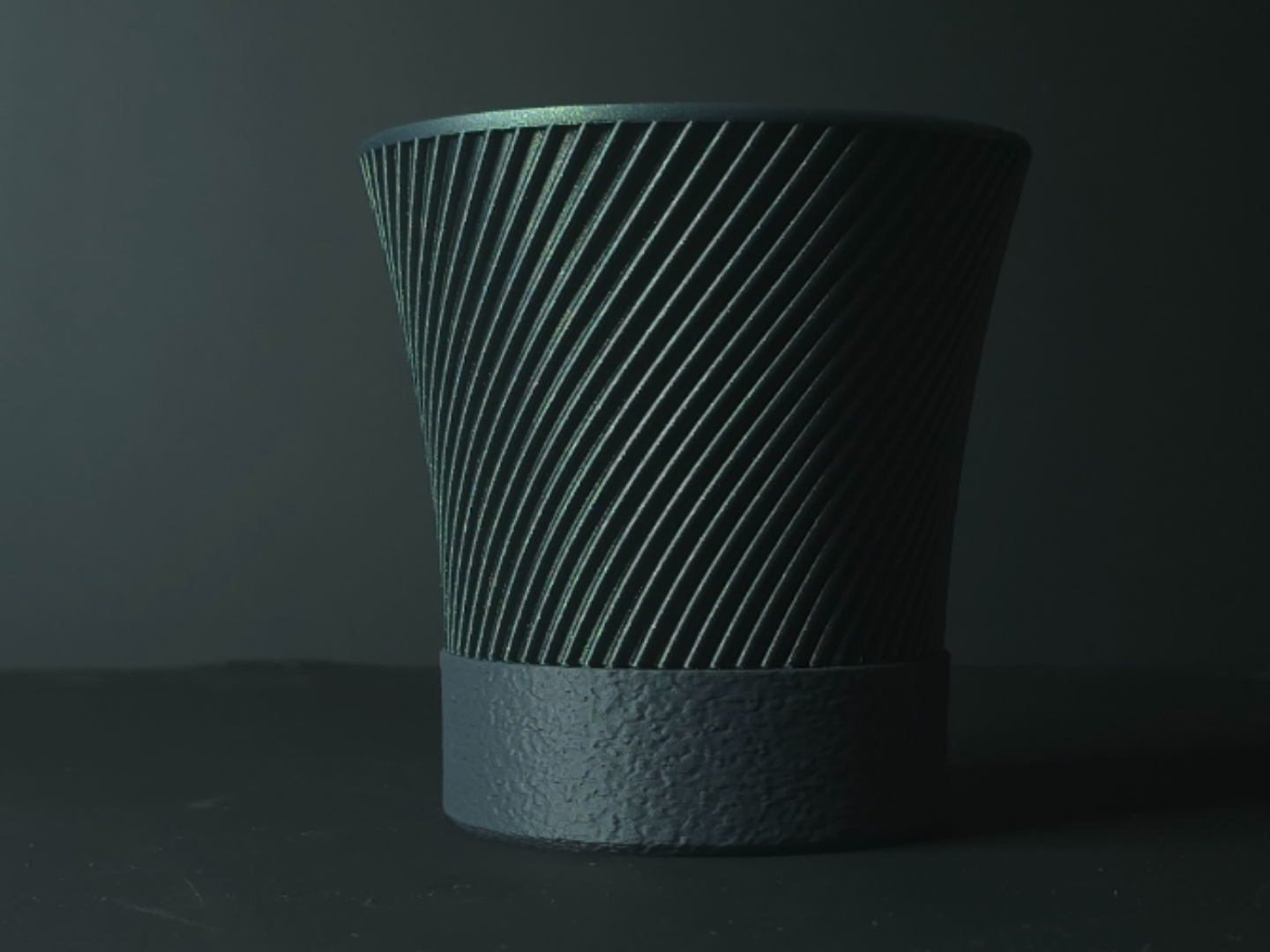 Avela Twist Planter – Modern Spiral Plant Pot