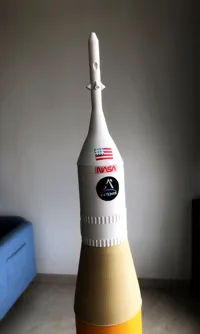 一组简单的嵌入磁铁的工具